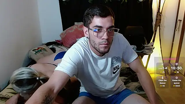 sussy-leohot online show from November 15, 2025, 4:54 am