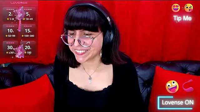 Snapshot of Nataly_Cloud chatting on December 7, 2024, 4:03 pm Nataly Cloud online show from December 7, 2024, 4:03 pm