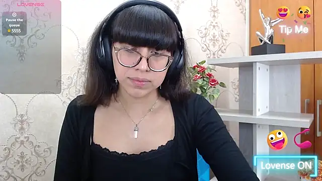 Snapshot of Nataly_Cloud chatting on December 19, 2024, 12:45 pm Nataly Cloud online show from December 19, 2024, 12:45 pm