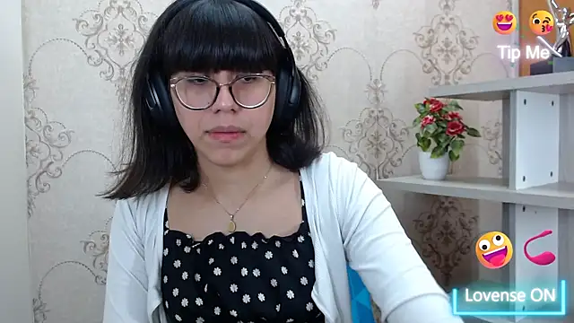 Snapshot of Nataly_Cloud chatting on December 27, 2024, 12:12 pm Nataly Cloud online show from December 27, 2024, 12:12 pm