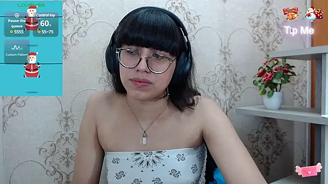 Snapshot of Nataly_Cloud chatting on January 3, 2025, 12:41 pm Nataly Cloud online show from January 3, 2025, 12:41 pm