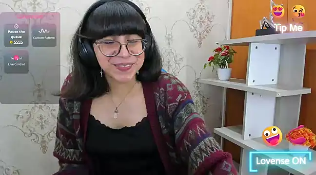 Snapshot of Nataly_Cloud chatting on January 31, 2025, 4:38 pm Nataly Cloud online show from January 31, 2025, 4:38 pm