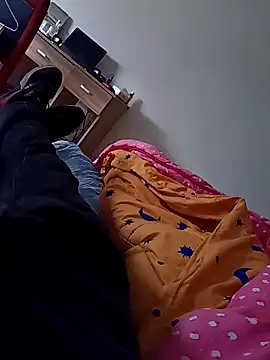 huzi518 online show from April 9, 2026, 9:26 am