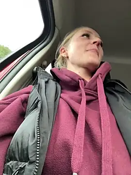 Snapshot of godspot_ chatting on September 24, 2025, 3:48 pm godspot  online show from September 24, 2025, 3:48 pm