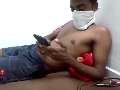 Snapshot of hot_dark_chocolate08 chatting on January 7, 2025, 4:27 pm hot dark chocolate08 online show from January 7, 2025, 4:27 pm