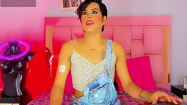 Aistrid gate online show from October 18, 2025, 3:24 pm