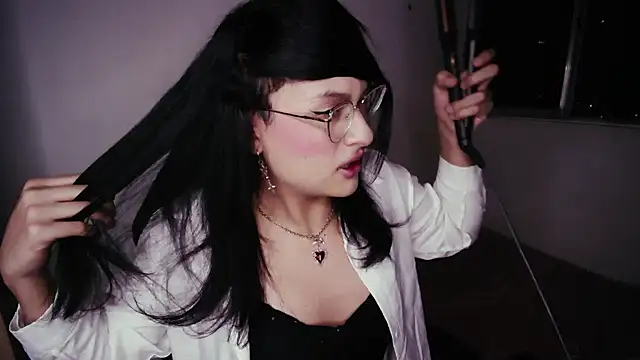 Snapshot of Kiitygirl chatting on January 9, 2026, 4:48 am Kiitygirl online show from January 9, 2026, 4:48 am