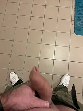 Snapshot of mj23641 chatting on January 7, 2026, 4:20 pm mj23641 online show from January 7, 2026, 4:20 pm