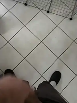 Snapshot of mj23641 chatting on February 12, 2026, 8:31 am mj23641 online show from February 12, 2026, 8:31 am