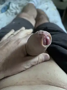 Snapshot of mj23641 chatting on February 21, 2026, 4:30 pm mj23641 online show from February 21, 2026, 4:30 pm