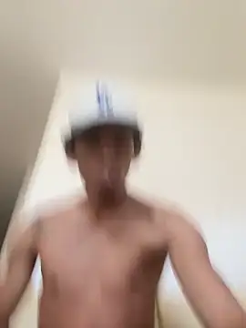 estrellaalvear online show from October 6, 2025, 4:04 pm