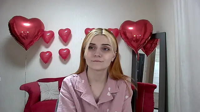 KellyStone online show from February 10, 2025, 3:10 pm