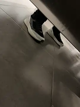 thiagowes online show from April 23, 2026, 12:45 am