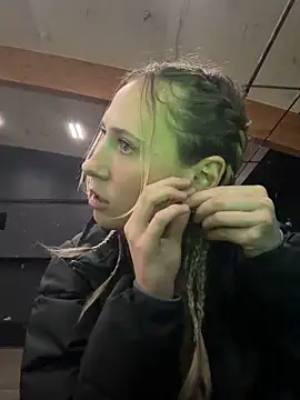 M1ssyk1ssy online show from March 8, 2026, 7:50 pm