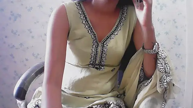 Snapshot of collage_hoty chatting on April 21, 2026, 3:02 am collage hoty online show from April 21, 2026, 3:02 am