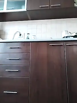 ladyrrr online show from March 12, 2026, 7:36 am