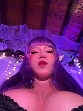 Lilith Asami online show from October 24, 2025, 9:49 am