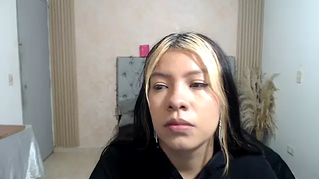 JESSYCHERNOBIL online show from April 12, 2026, 1:27 pm