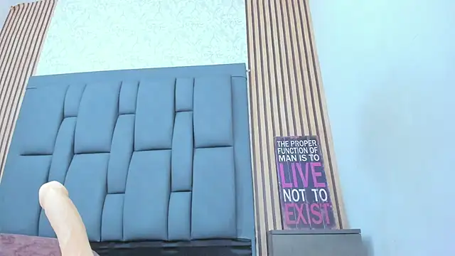 Snapshot of candela_collinss chatting on March 17, 2025, 6:11 pm candela collinss online show from March 17, 2025, 6:11 pm