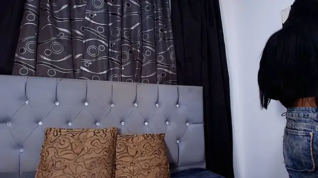 Snapshot of meggan_77 chatting on November 9, 2025, 5:17 am meggan 77 online show from November 9, 2025, 5:17 am