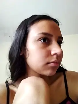 Snapshot of emma_ambar chatting on October 3, 2025, 5:10 pm emma ambar online show from October 3, 2025, 5:10 pm