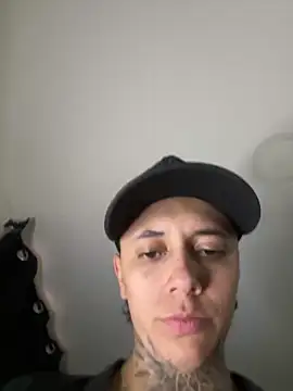 Snapshot of _PhillipBrown chatting on December 9, 2024, 9:05 pm PhillipBrown online show from December 9, 2024, 9:05 pm