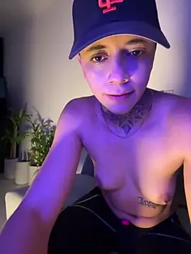 Snapshot of _PhillipBrown chatting on February 4, 2026, 11:38 am PhillipBrown online show from February 4, 2026, 11:38 am