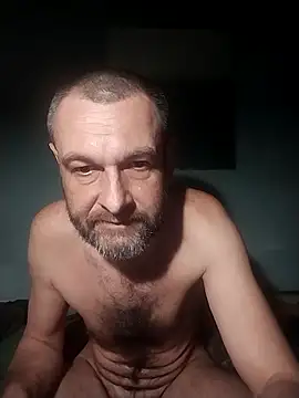 Andrzej-M online show from April 10, 2026, 8:24 pm