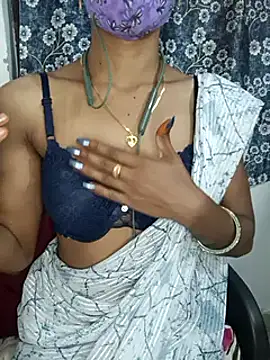 Snapshot of Miakhalifatamil chatting on December 29, 2024, 8:26 pm Miakhalifatamil online show from December 29, 2024, 8:26 pm