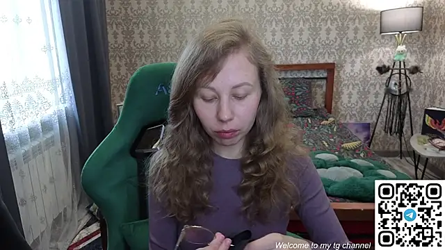 Lill Mary online show from May 24, 2026, 3:11 am