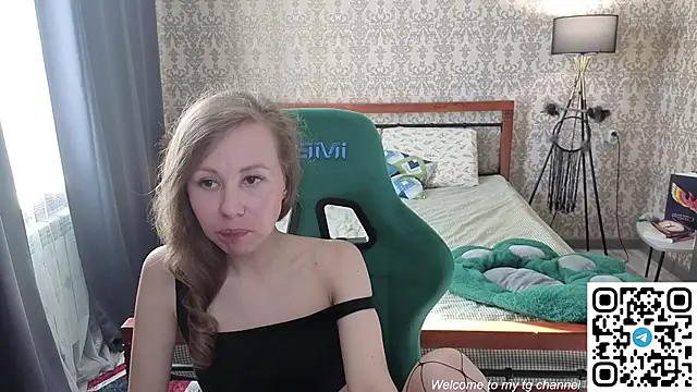 Lill Mary online show from June 4, 2026, 1:22 am
