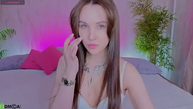 Wendy mm online show from December 19, 2025, 9:38 am