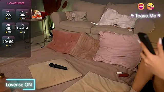 BetsyGonzale online show from February 26, 2025, 4:03 am