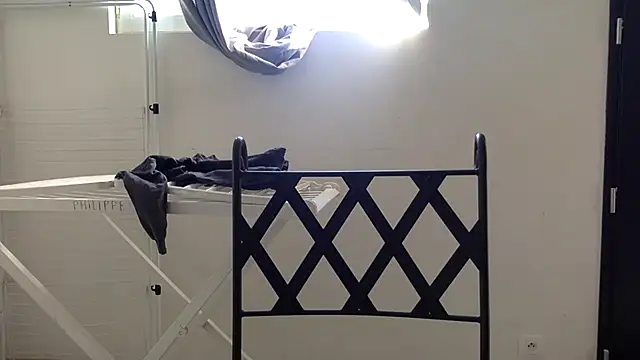 vanillesoumise online show from March 7, 2025, 8:56 am