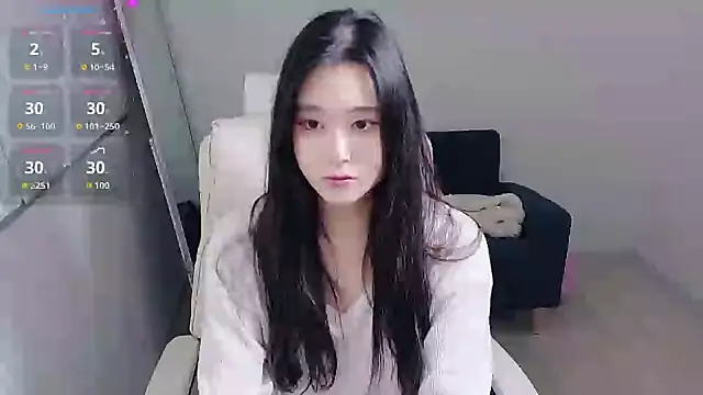 who Lilly online show from October 23, 2025, 12:04 pm