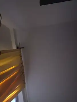 baby lizy online show from December 15, 2025, 2:54 pm