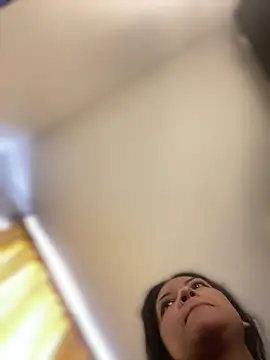 baby lizy online show from April 26, 2026, 1:53 pm