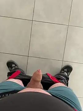 lescoquin2215 online show from December 5, 2025, 11:30 am