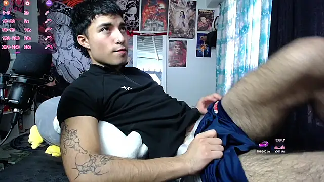 Snapshot of dylan_fun18 chatting on February 8, 2026, 6:33 pm dylan fun18 online show from February 8, 2026, 6:33 pm