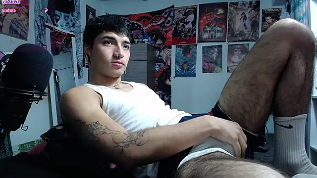 Snapshot of dylan_fun18 chatting on February 23, 2026, 10:29 pm dylan fun18 online show from February 23, 2026, 10:29 pm