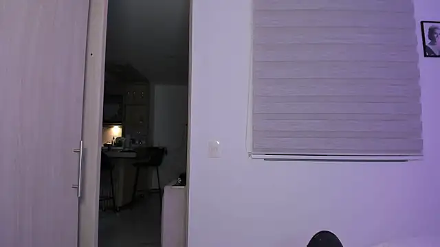 Antotss online show from October 6, 2025, 2:31 am