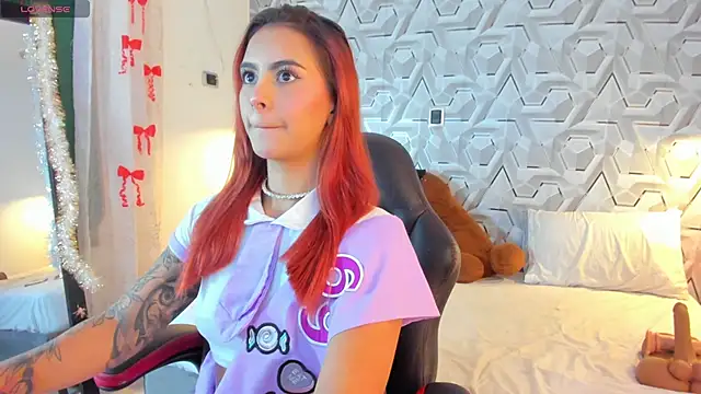 Sophiee Hill online show from February 2, 2026, 6:34 am