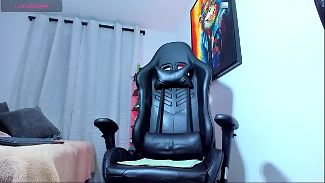 aronvillegas online show from October 26, 2025, 1:22 am