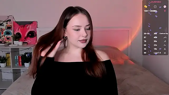 LittleKiitten online show from October 23, 2025, 1:43 pm