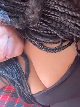 Snapshot of vic_pretynhaa chatting on September 14, 2025, 5:23 pm vic pretynhaa online show from September 14, 2025, 5:23 pm