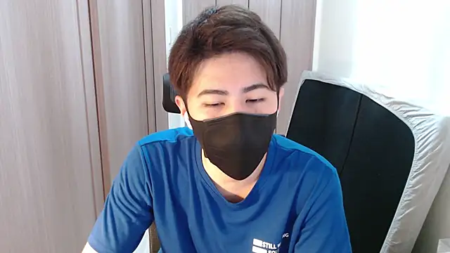 Snapshot of ryota_kkk chatting on February 12, 2025, 12:33 pm ryota kkk online show from February 12, 2025, 12:33 pm