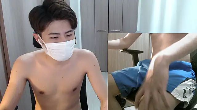 Snapshot of ryota_kkk chatting on October 10, 2025, 12:37 pm ryota kkk online show from October 10, 2025, 12:37 pm