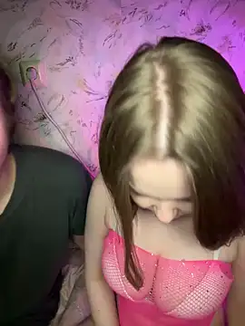 Family-Mm1 online show from February 24, 2026, 9:46 pm