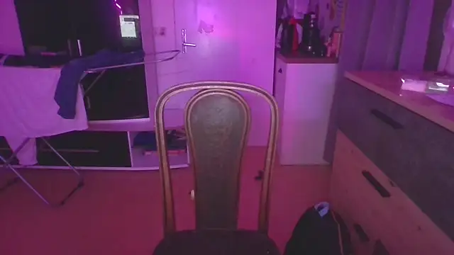 Meliss Official9 online show from March 9, 2025, 9:25 pm