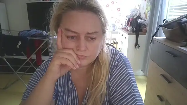 Meliss Official9 online show from March 15, 2025, 2:55 pm